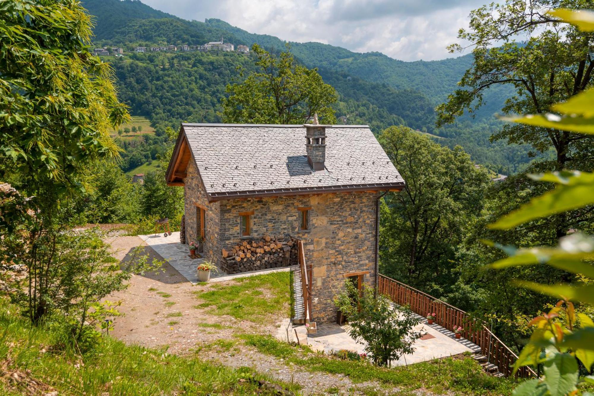 La Torre Del Manghen: Agri-Alloggio Indipendente 로타 들마냐 외부 사진